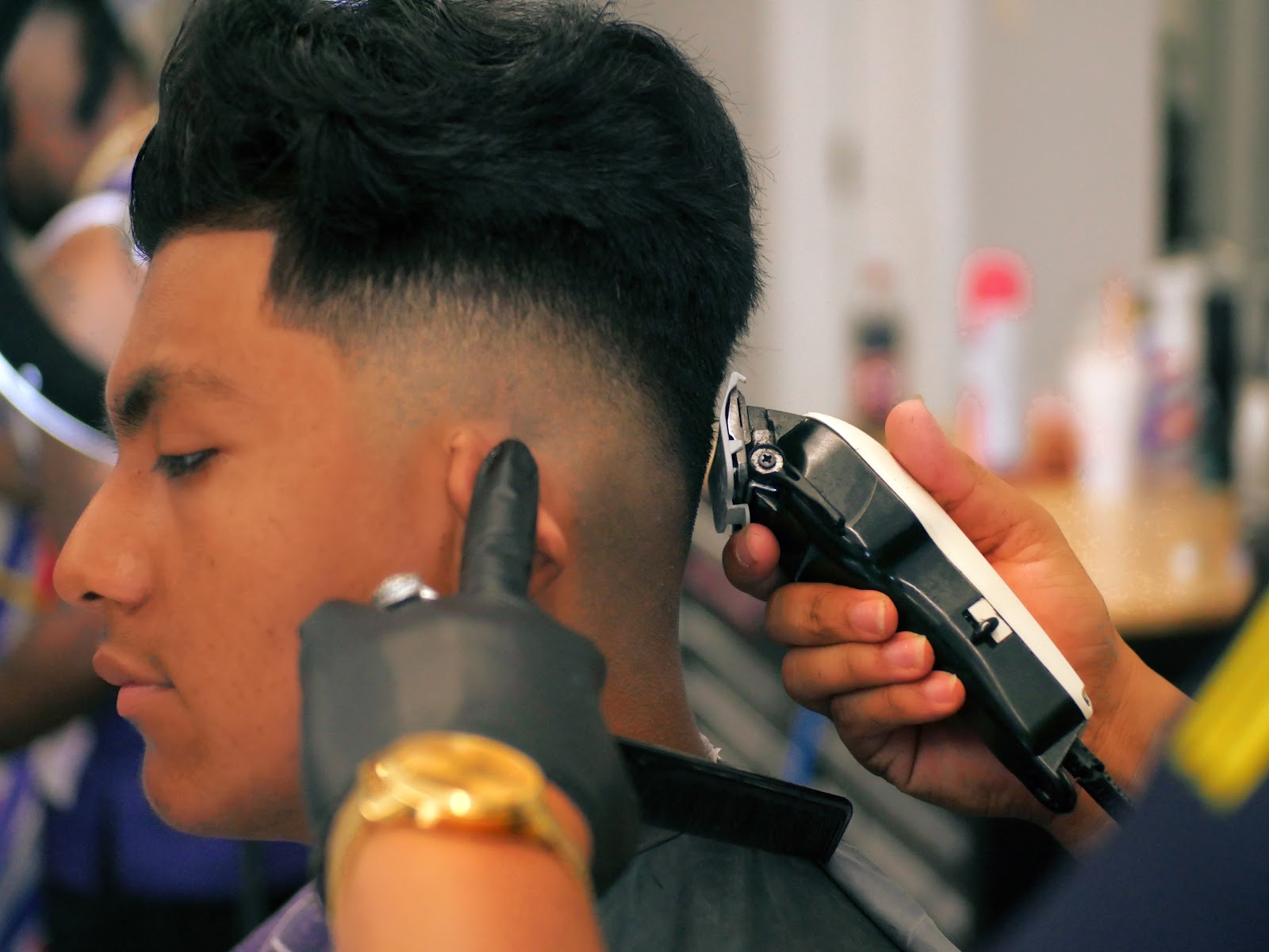 Inside Cisco Barbershop, Memphis